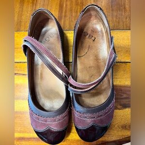 TAŌS Burgundy Patent and Suede Pumps